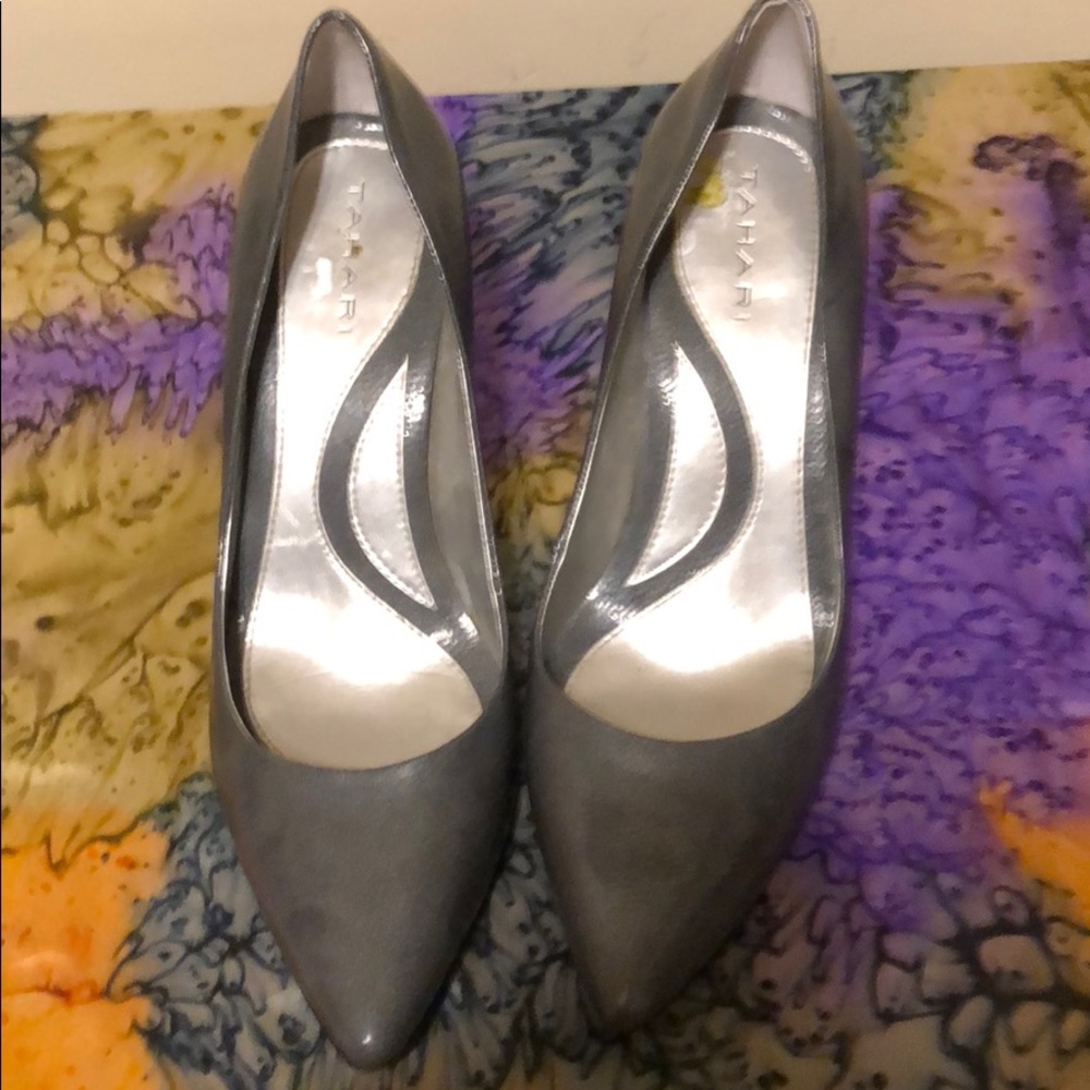 Tahari Grey Patent Leather Heels